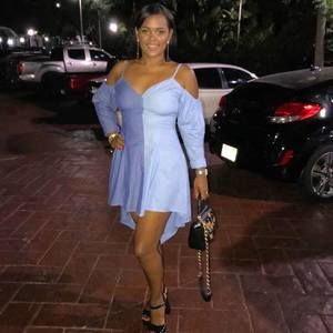 Meet your Posher, Lia walquiria